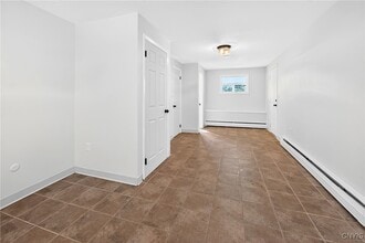 4114 Wetzel Rd in Liverpool, NY - Building Photo - Building Photo