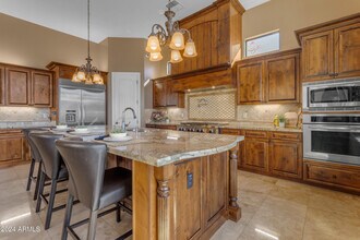 8724 E Regina Cir in Mesa, AZ - Building Photo - Building Photo