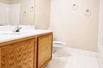 9909 Westwood Dr, Unit 35-1 in Tamarac, FL - Building Photo - Building Photo