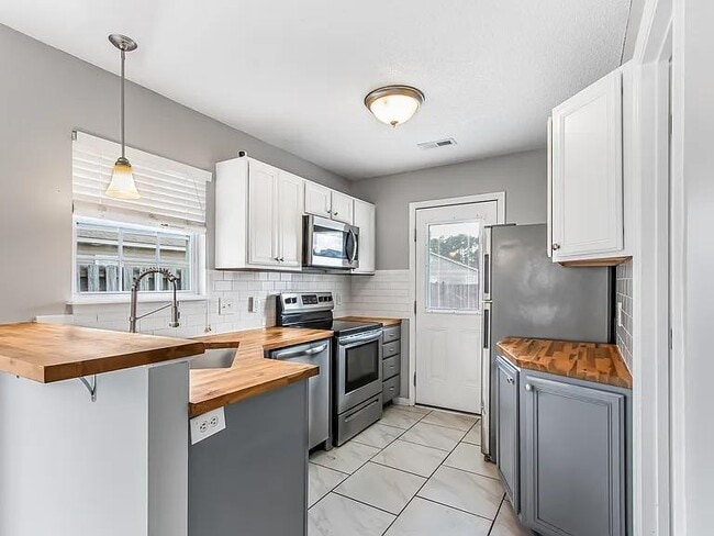 property at 1473 Westpark Dr