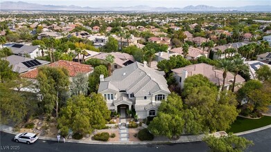 2000 Winter Wind St in Las Vegas, NV - Building Photo - Building Photo