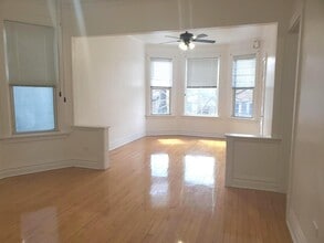 3751 N Troy St in Chicago, IL - Building Photo - Building Photo