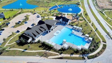 3807 Beltingham Bend Wy in Fulshear, TX - Building Photo - Building Photo