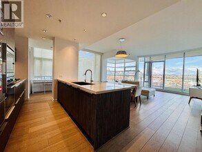 1616 Columbia St in Vancouver, BC - Building Photo - Building Photo