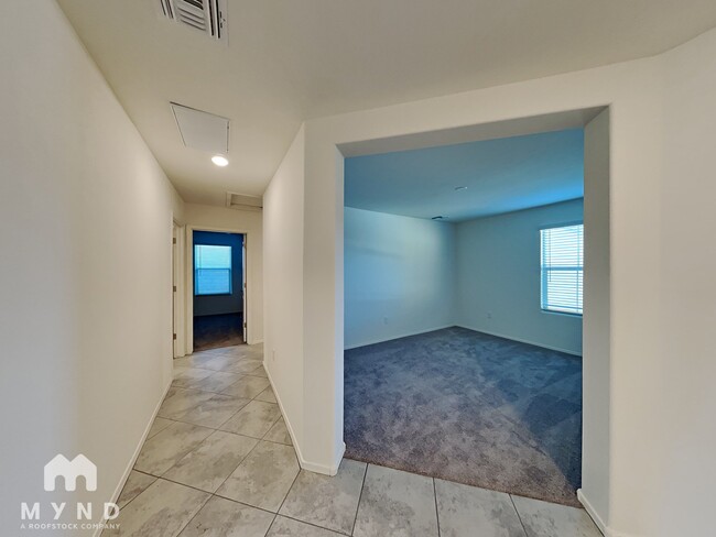 7829 S New Strike Way in Tucson, AZ - Building Photo - Building Photo