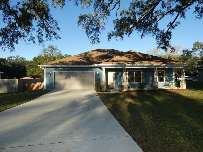 4985 Creekside Ln in Milton, FL - Building Photo - Building Photo