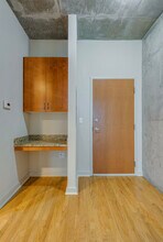 301 Demonbreun St, Unit 202 in Nashville, TN - Building Photo - Building Photo