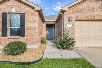8912 Winding Valley Dr in Fort Worth, TX - Building Photo - Building Photo