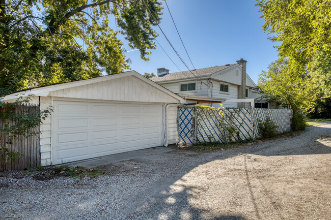 5244 Wright Terrace in Skokie, IL - Building Photo - Building Photo