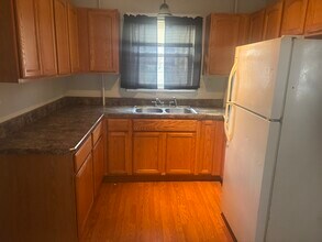 20 Green St, Unit 1st floor in Mechanicville, NY - Foto de edificio - Building Photo