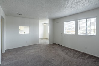 Sierra Pointe in Rialto, CA - Building Photo - Interior Photo