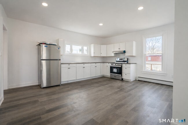 17 Sherman Ave in Meriden, CT - Building Photo - Building Photo