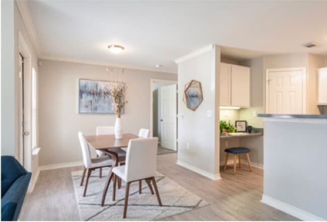 Marbella Bay Apartments in Beaumont, TX - Foto de edificio - Building Photo