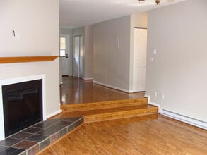 945 Red Sandstone Rd, Unit #A1 in Vail, CO - Foto de edificio - Building Photo