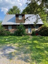 202 W Pine St in Boalsburg, PA - Building Photo - Building Photo