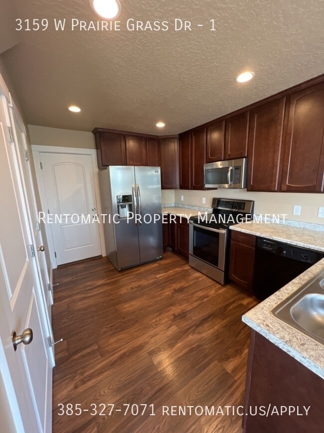 3159 W Prairie Grass Dr in Lehi, UT - Building Photo - Building Photo