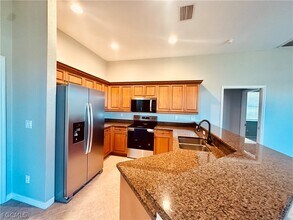 12469 Pebble Stone Ct in Ft. Myers, FL - Building Photo - Building Photo