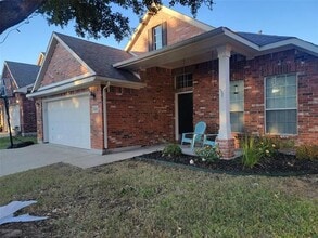 4005 Summerhill Ln in Fort Worth, TX - Building Photo - Building Photo
