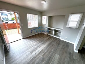 782-786 W 18th St in Los Angeles, CA - Building Photo - Building Photo