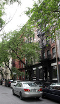 425 E 73rd St Apartamentos