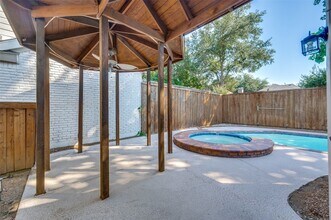 4028 Rive Ln in Addison, TX - Building Photo - Building Photo
