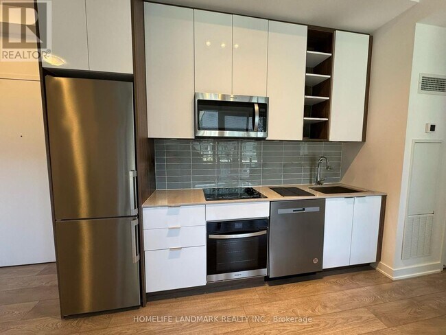 543 Richmond St W in Toronto, ON - Building Photo - Building Photo