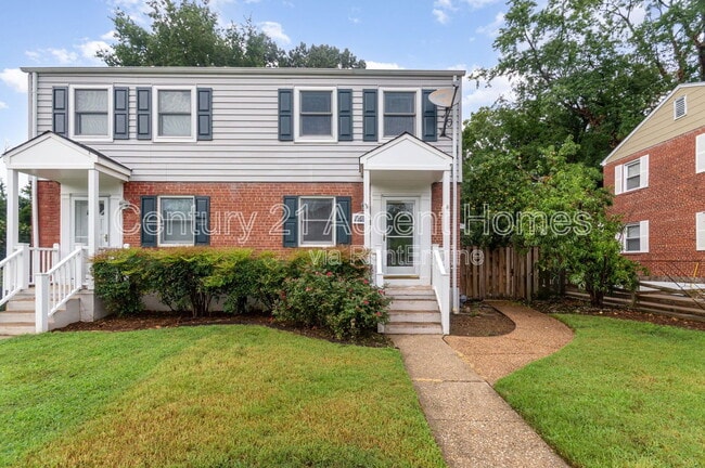 2032 Arlington Ter in Alexandria, VA - Building Photo - Building Photo