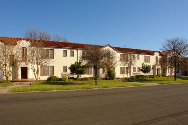 Magnolia Terrace Apartments in San Antonio, TX - Building Photo - Building Photo