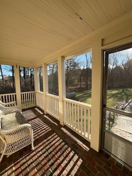 338 Maple St in Carlisle, MA - Building Photo - Building Photo