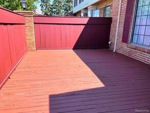 38825 Country Cir in Farmington Hills, MI - Building Photo - Building Photo