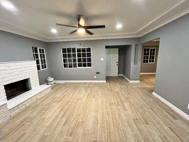 property at 204 E 10th St