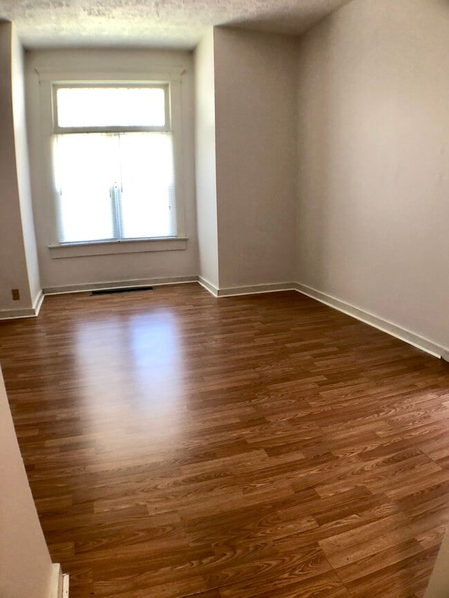 property at 133 W 10th Ave