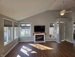 943 Mockernut Ct in Columbus, IN - Building Photo - Building Photo