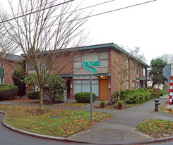 4912 Evanston Ave N in Seattle, WA - Building Photo