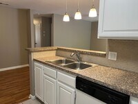 2401 Sycamore Ave, Unit B4 photo'