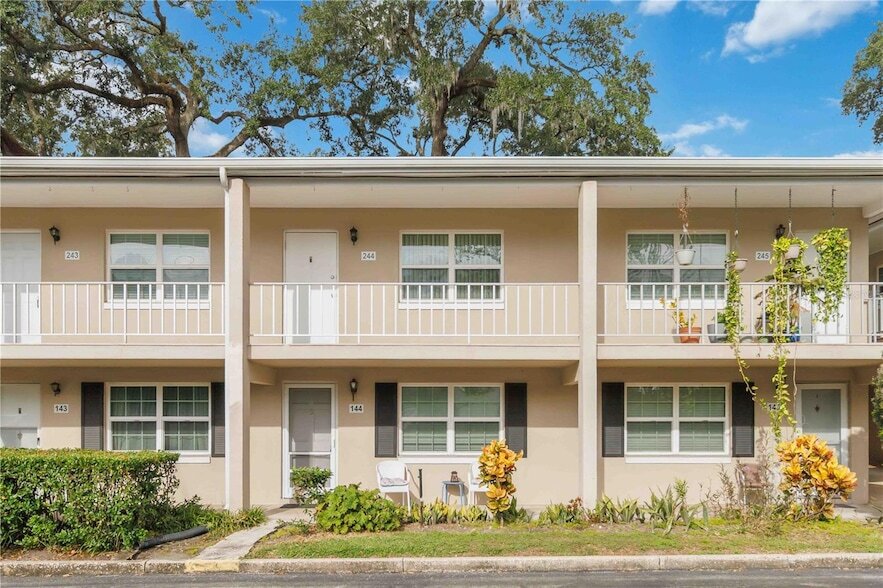 2500 Lee Rd, Unit 244 in Winter Park, FL - Foto de edificio
