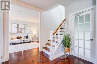 211 Pemberton Ave in Toronto, ON - Building Photo - Building Photo