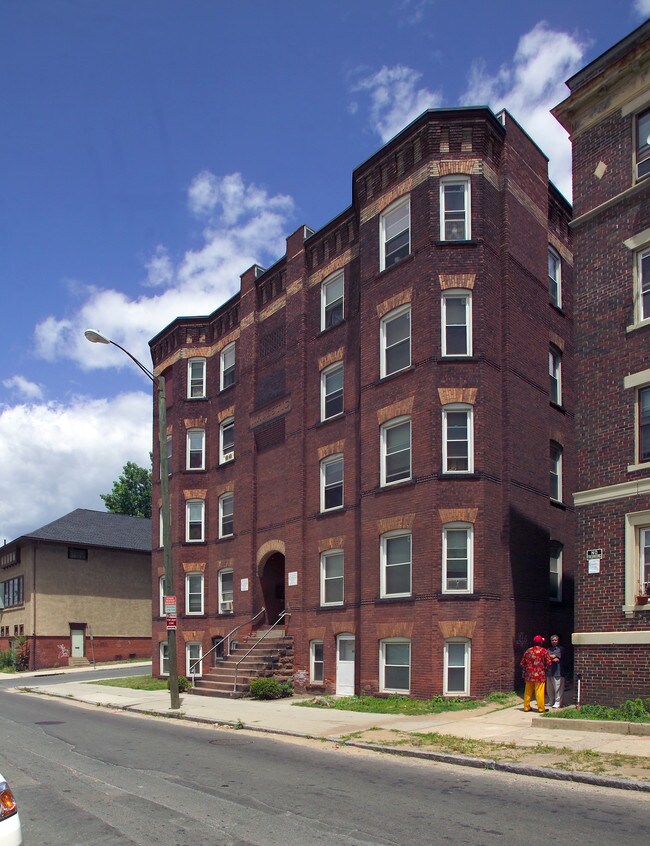 41 Spring St in Springfield, MA - Foto de edificio - Building Photo