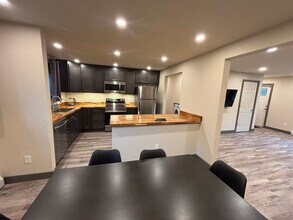 124 Eastern Heights Dr, Unit A in Ithaca, NY - Building Photo - Building Photo