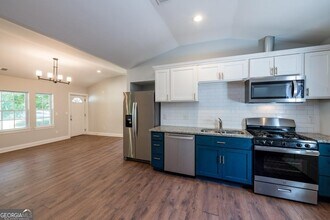 331 Camilla Cir SW in Mableton, GA - Building Photo - Building Photo