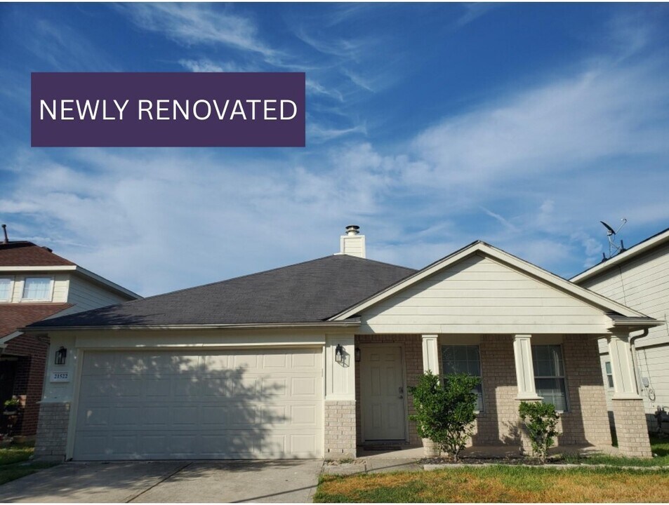 21522 Skyla Cir in Humble, TX - Building Photo