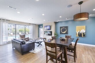 Aventura at Richmond in St. Peters, MO - Building Photo - Building Photo