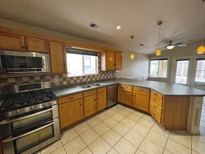 8608 Quail Creek Ct NE in Albuquerque, NM - Building Photo - Building Photo