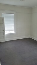 4302-1/2-5001 1/2 6th Ave NW in Seattle, WA - Building Photo - Building Photo