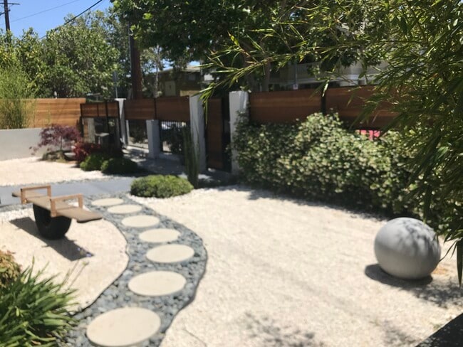 1347 W 23rd St, Unit #2