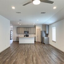 6814 Bradford Ter Rd in Richmond, TX - Building Photo