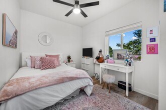 6235 Hobart St in San Diego, CA - Building Photo - Building Photo