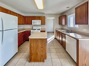 637 Deames St in Plano, IL - Building Photo - Building Photo