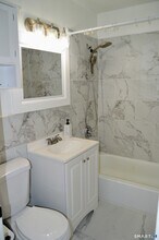 1660 Farmington Ave in Farmington, CT - Building Photo - Building Photo