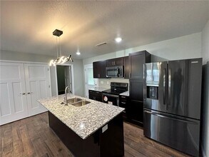 412 S Byers Ave in Gentry, AR - Building Photo - Building Photo